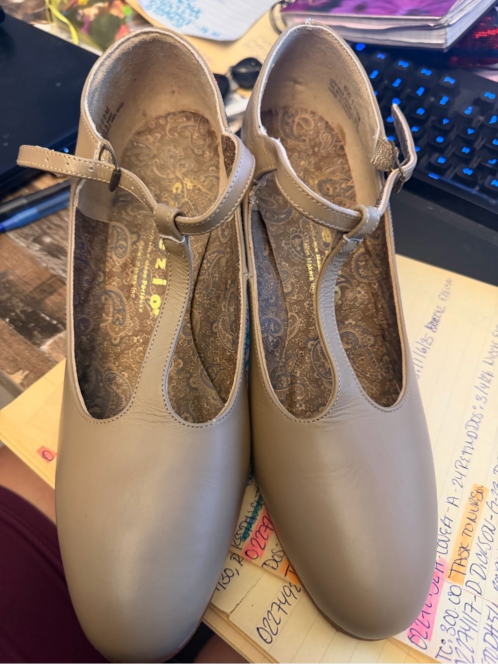 Women's T-Strap Mary Jane heels in Taupe